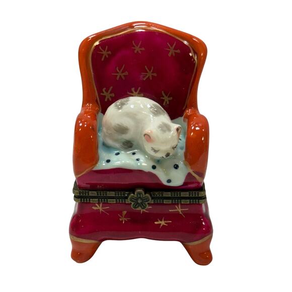 NEW Ceramic Kitten in Armchair Hinged Trinket Box. KK547 - Picture 1 of 6
